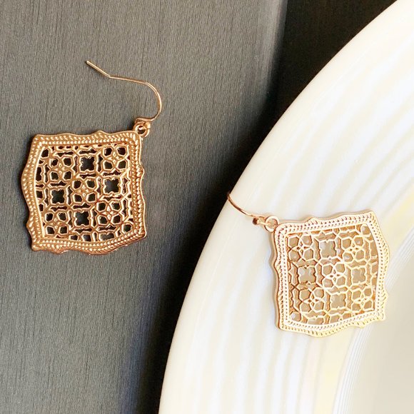 Jewelry - NEW Rhombus Filigree Earrings (rose gold)